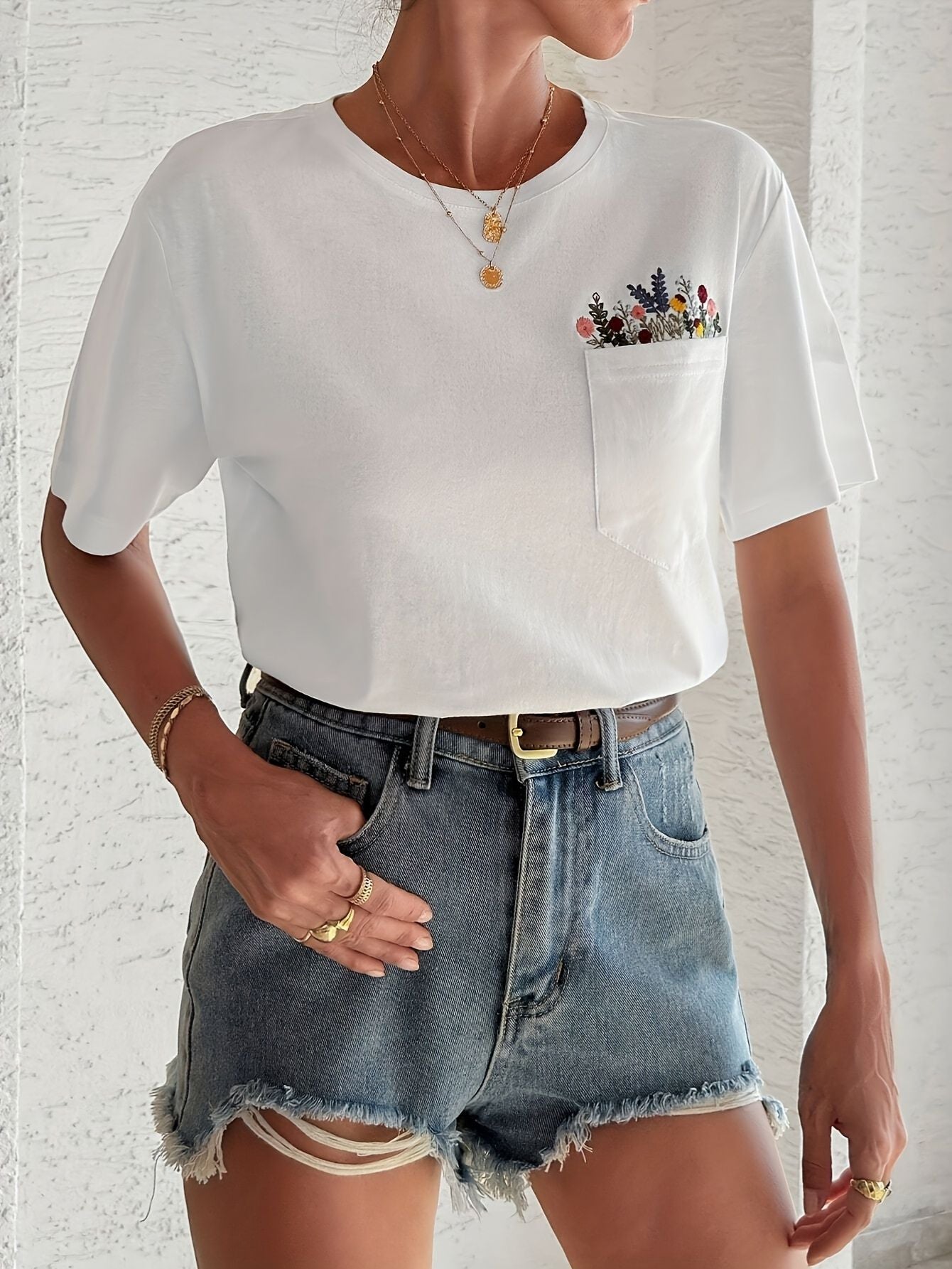 Blommig Broderad T Shirt Kort Ärm