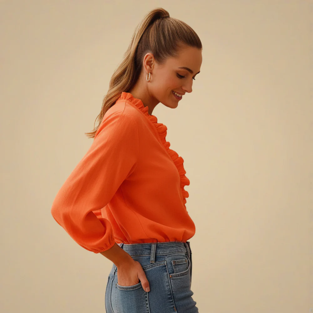 Damblus med volanger och V-ringning – Elegant casual topp