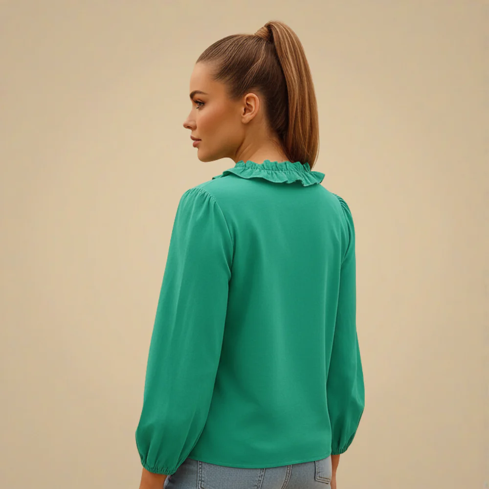 Damblus med volanger och V-ringning – Elegant casual topp